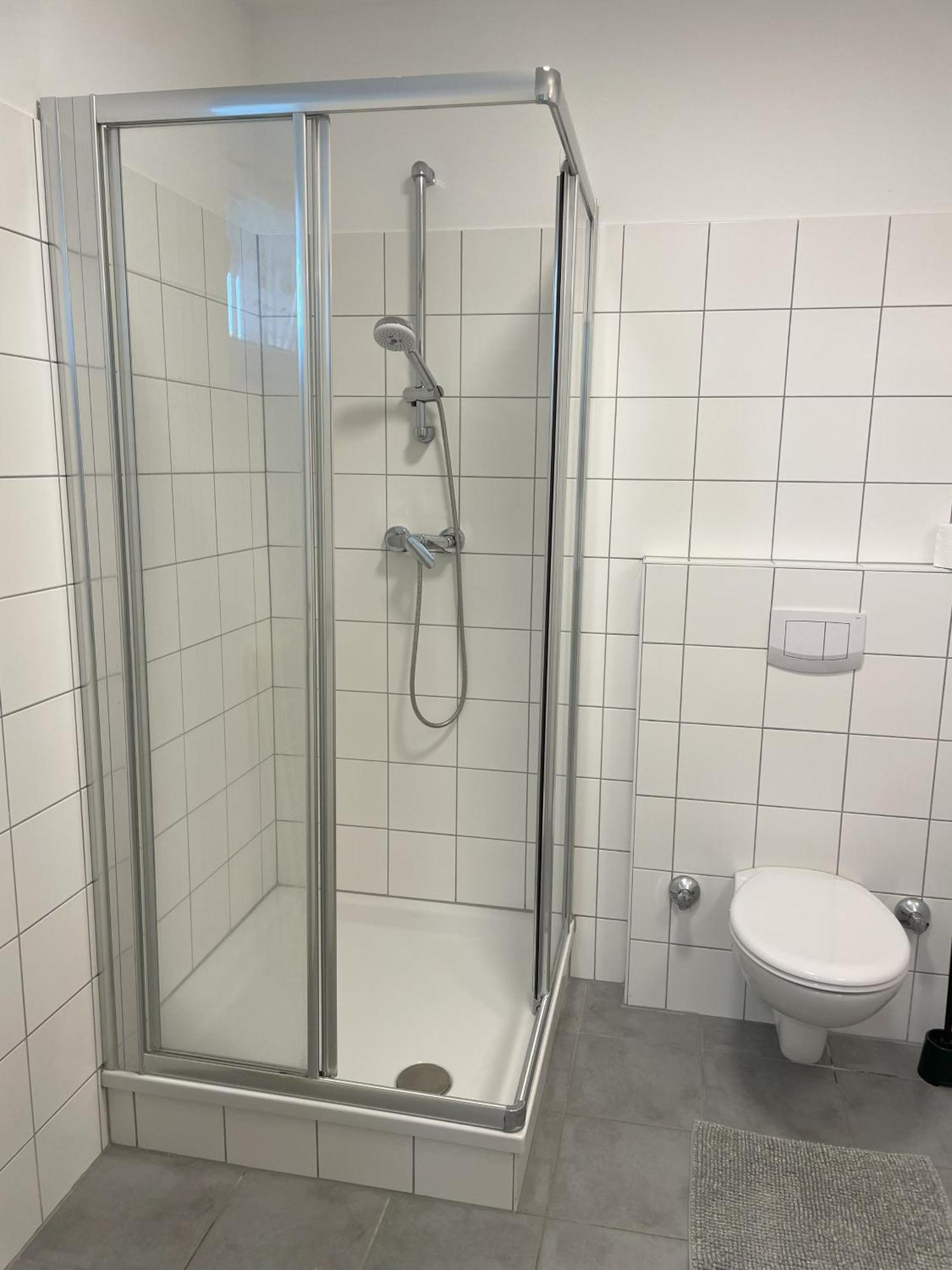 Holiday Suites Sankt Martin Klagenfurt am Woerthersee Ngoại thất bức ảnh
