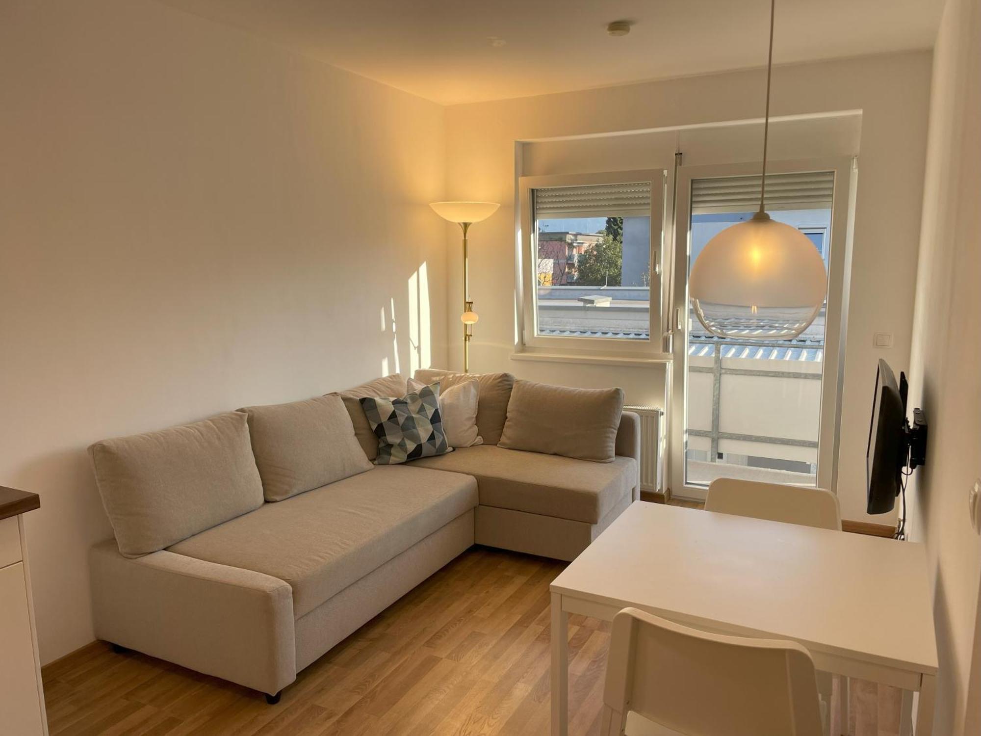 Holiday Suites Sankt Martin Klagenfurt am Woerthersee Ngoại thất bức ảnh